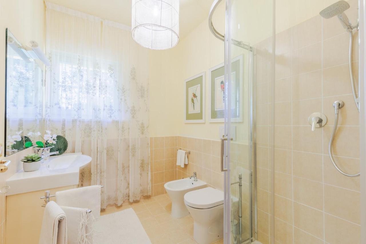 לוקה Villa Bassotta, A Charming Cottage מראה חיצוני תמונה