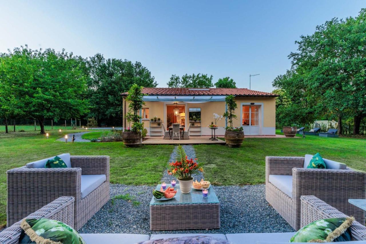 לוקה Villa Bassotta, A Charming Cottage מראה חיצוני תמונה