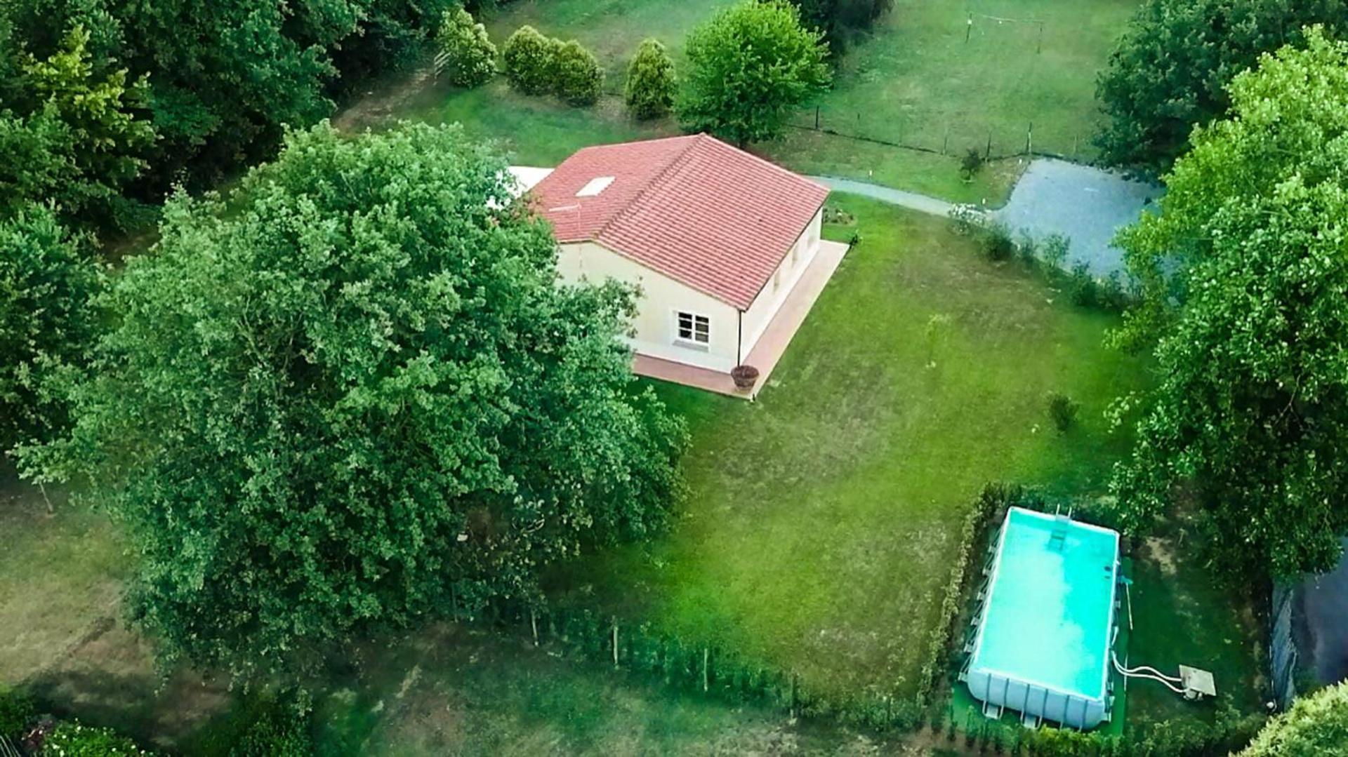 לוקה Villa Bassotta, A Charming Cottage מראה חיצוני תמונה